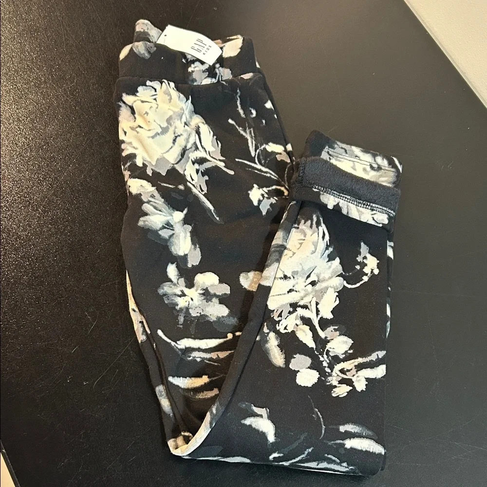 GAP Kids Black‎ and White Floral Leggings